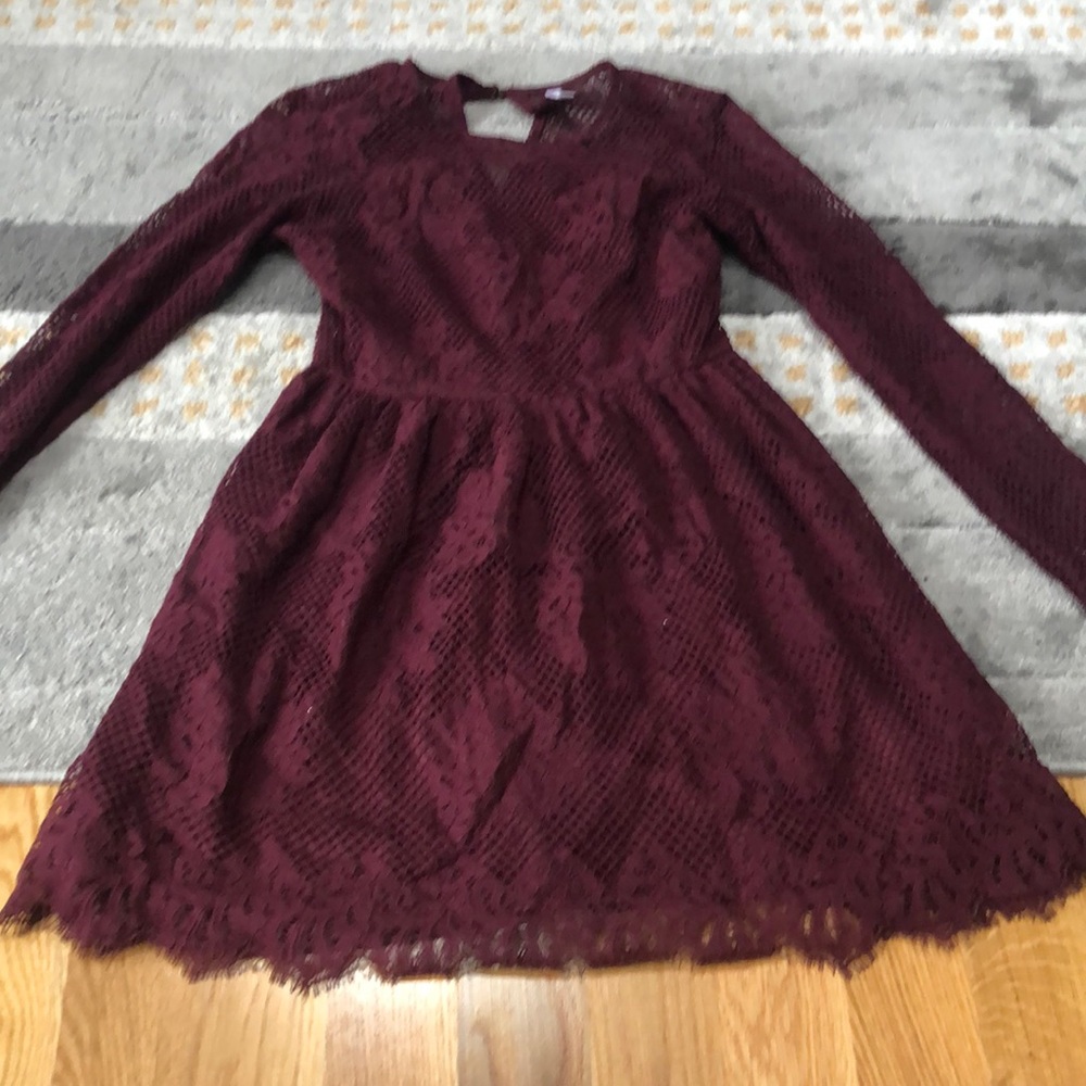 Gorgeous Burgundy Long sleeve Dress Size Small